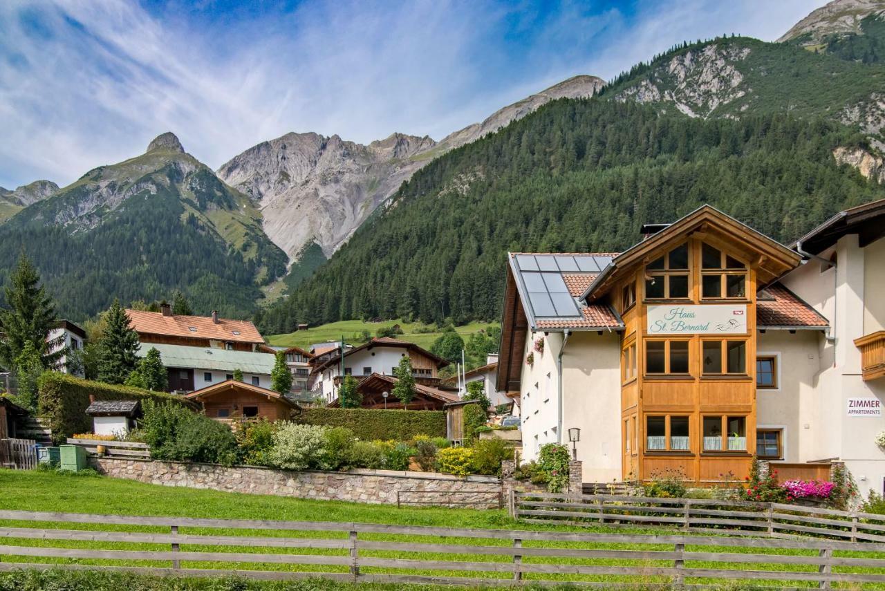 ペットイ・アム・アールベルクHaus St. Bernardアパートメント エクステリア 写真